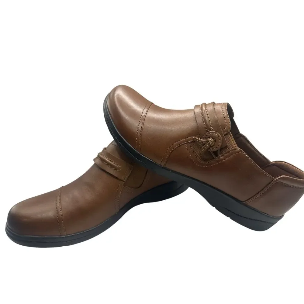 Clarks Ashland Womens 8.5 M Brown Leather Loafers Cushion Soft Comfort Shoes